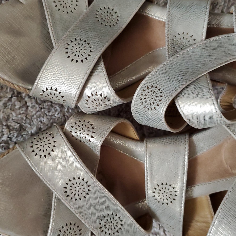 Metallic Wedge Sandals - Picture 3 of 8
